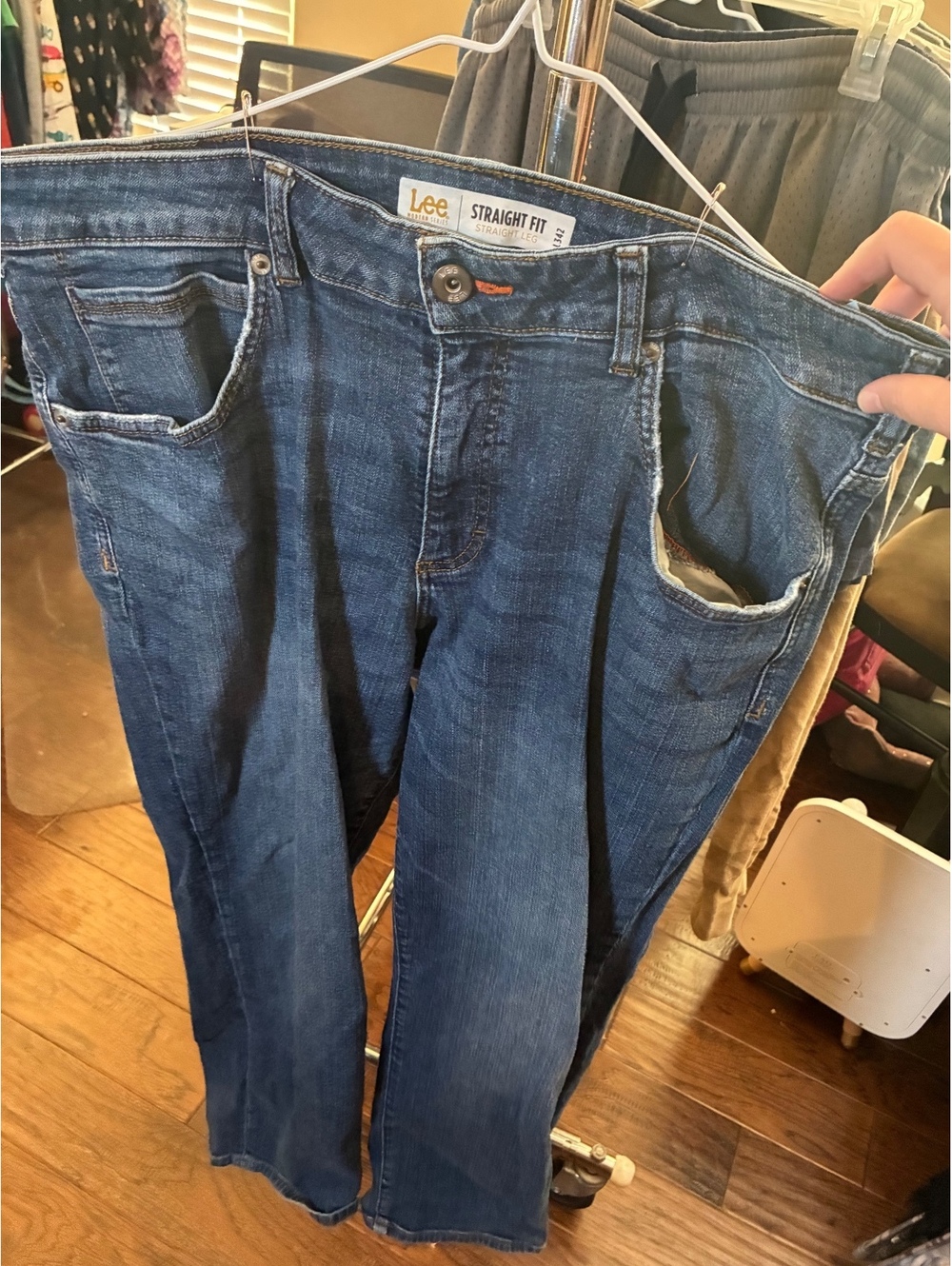 Lee straight fit blue jeans 38x29